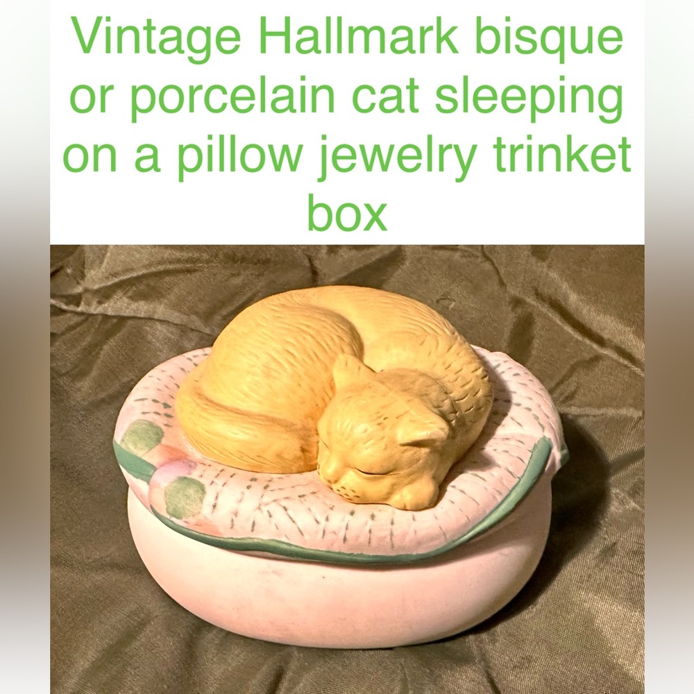 Vintage Hallmark bisque porcelain cat sleeping on a pillow jewelry trinket box